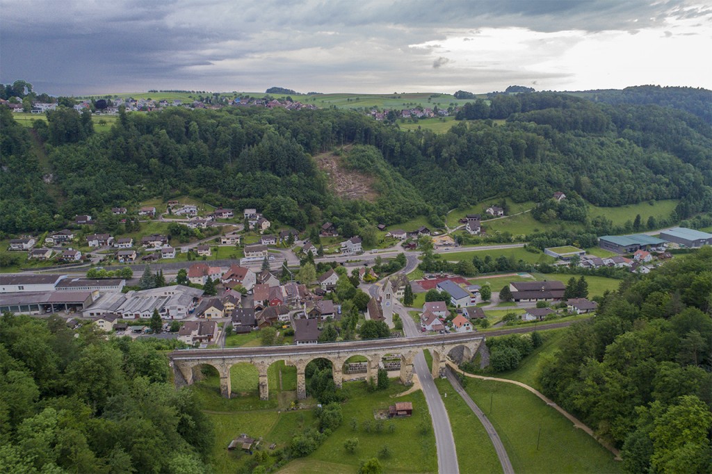 Eisenbahnviadukt an der alten Hauensteinlinie, Gemeinde Rümlingen, Basel-Landschaft, Schweiz