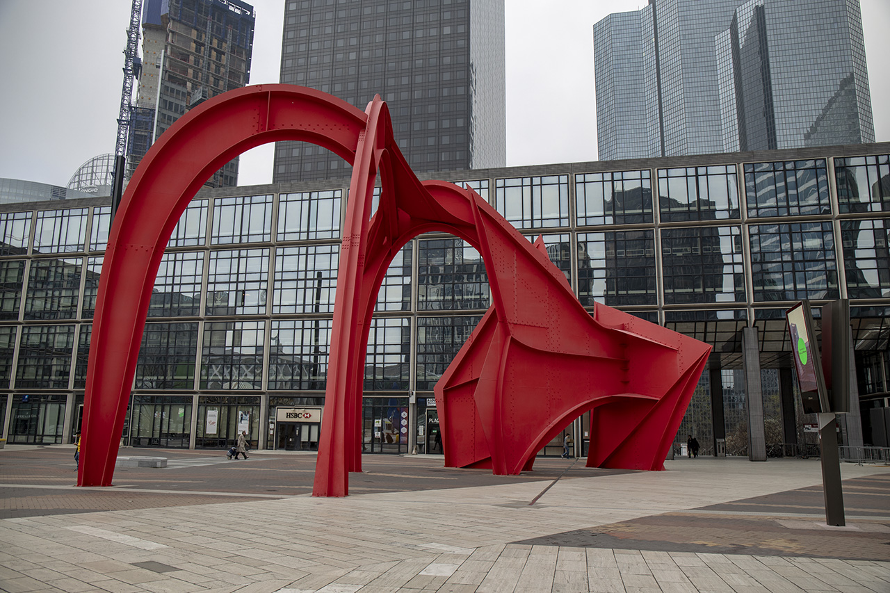 l’Araignée Rouge, de Calder, Défense, Paris