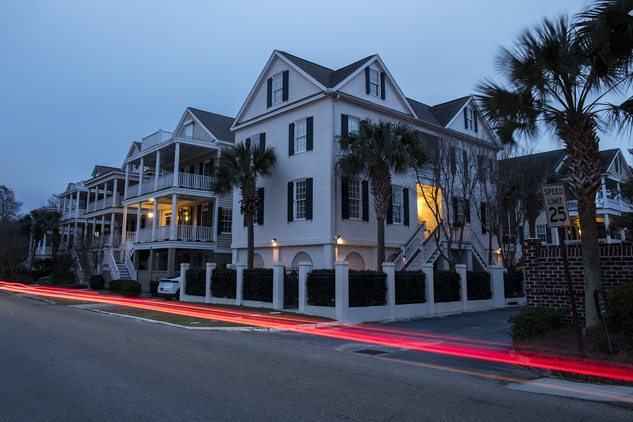 Montague Avenue, Charleston, South Carolina, USA
