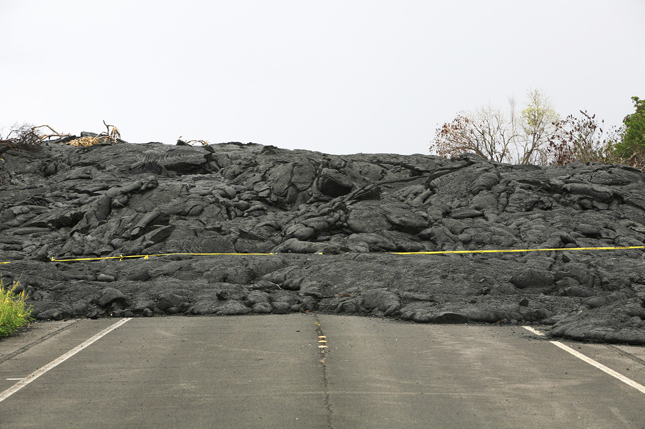 Closed zone on the lava field, Kilauea, Big Island, Hawai'i