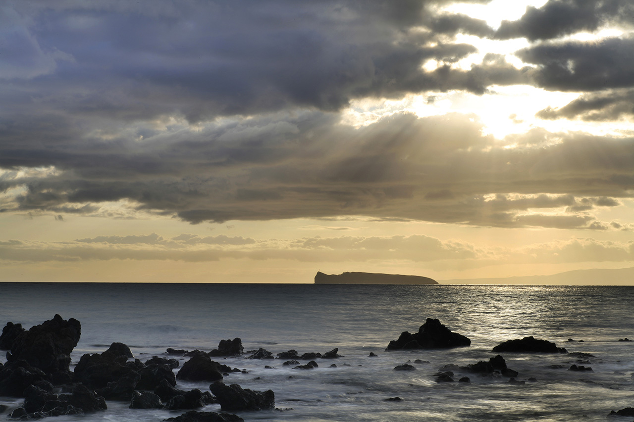 Molokini Crater Sunset, Maui, Hawai'i, USA